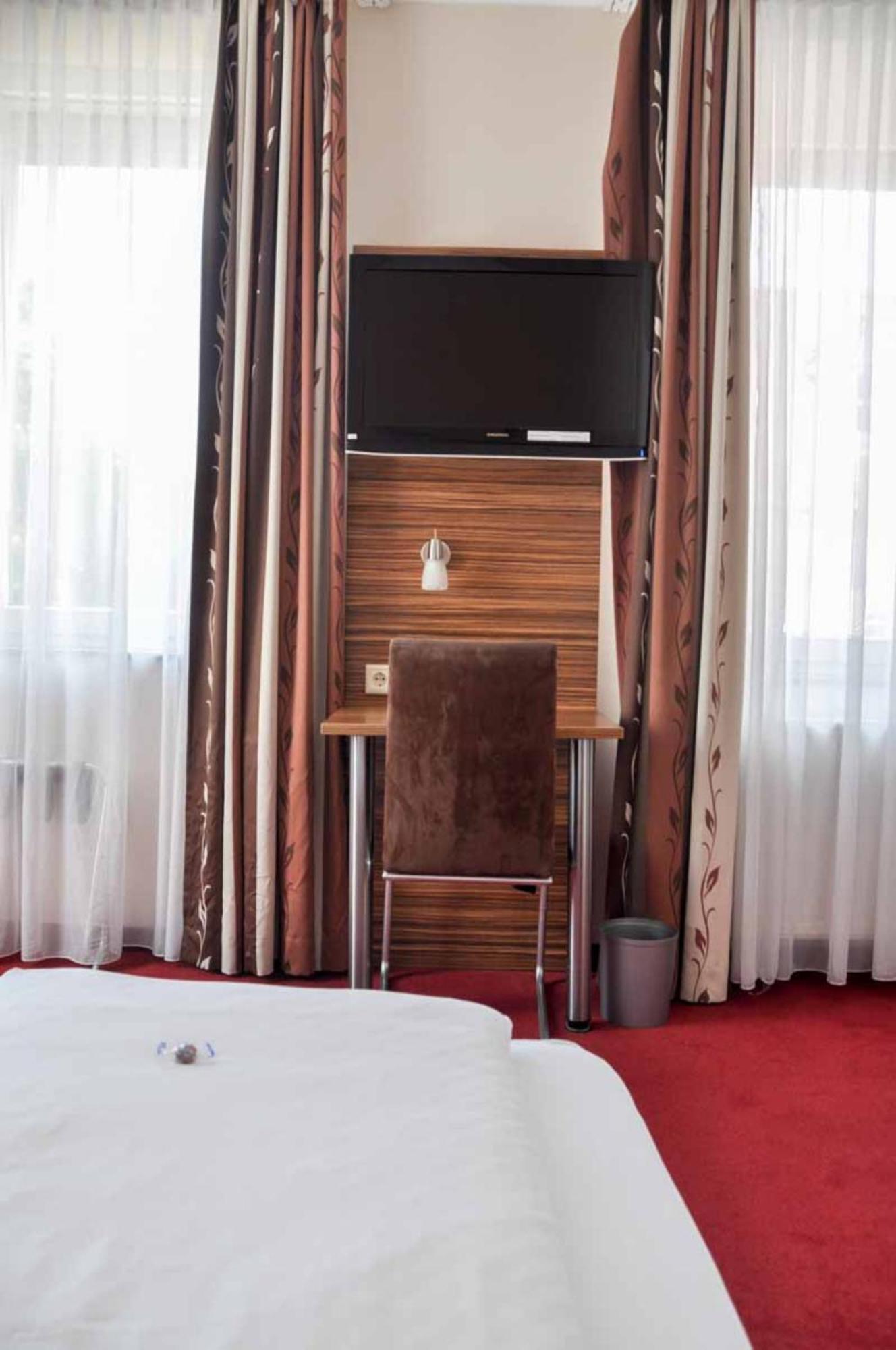 Erde Hotel Erlangen Bagian luar foto