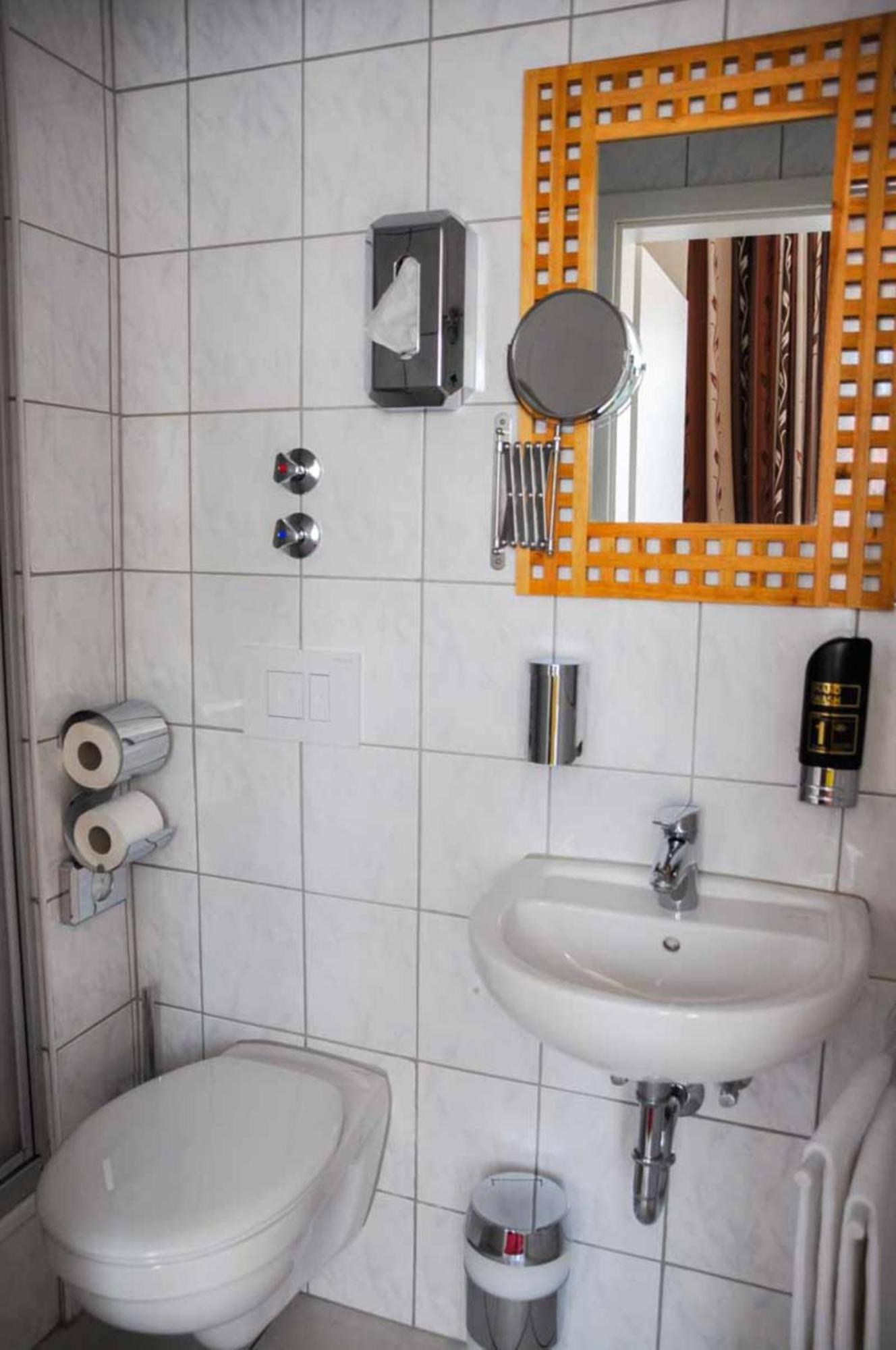 Erde Hotel Erlangen Bagian luar foto