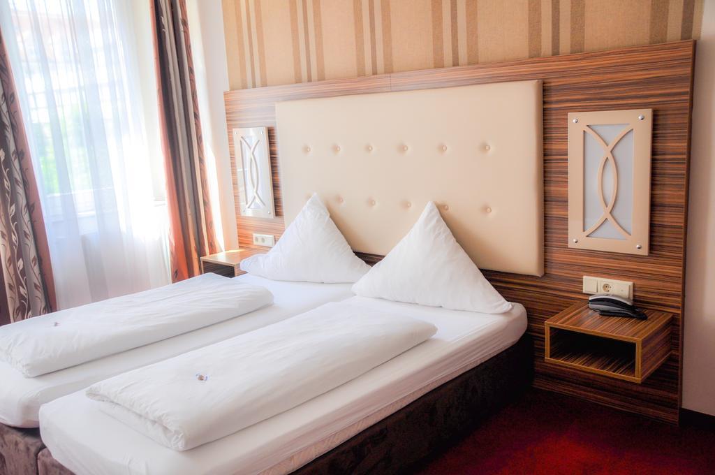 Erde Hotel Erlangen Bagian luar foto
