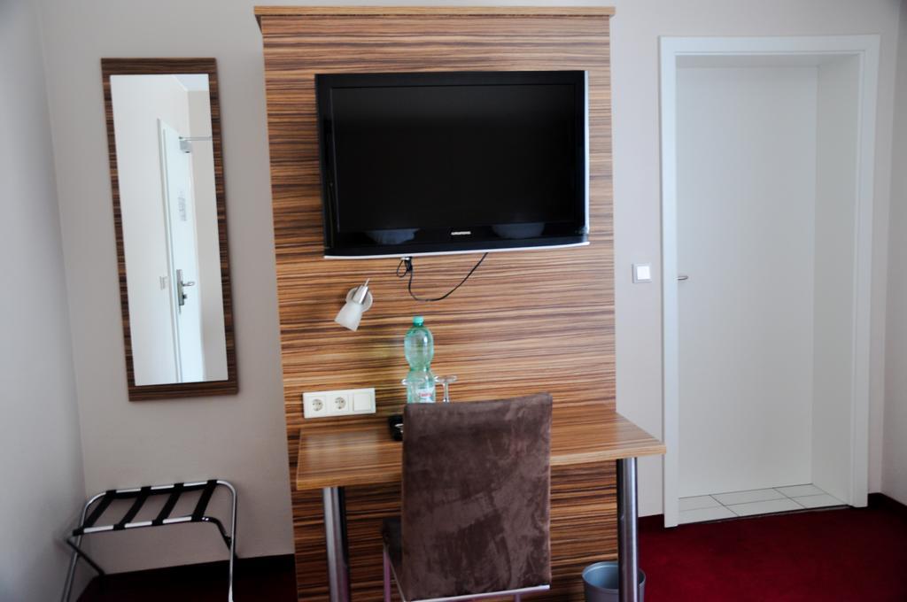 Erde Hotel Erlangen Bagian luar foto