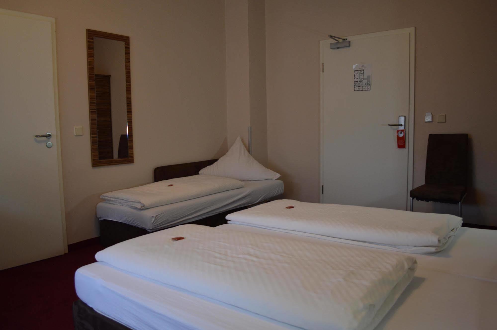 Erde Hotel Erlangen Bagian luar foto